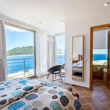Apartment Cala Agulla 1 *